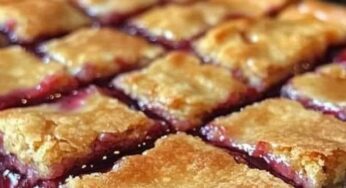 Cherry Pie Bars: A Sweet Delight