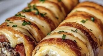 Garlic Butter Bacon Cheeseburger Rollups