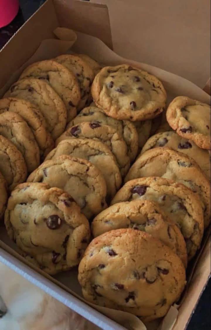 The Ultimate Chocolate Chip Cookie Experience