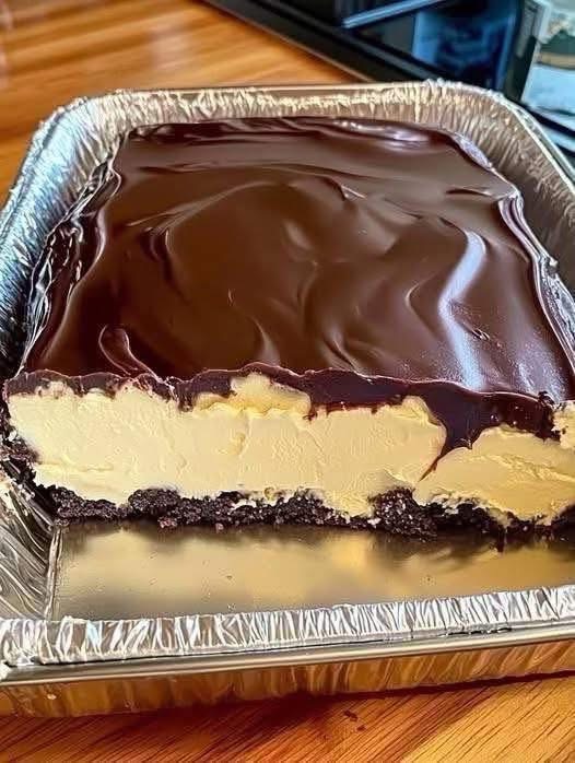 No-Bake Chocolate Éclair Cake