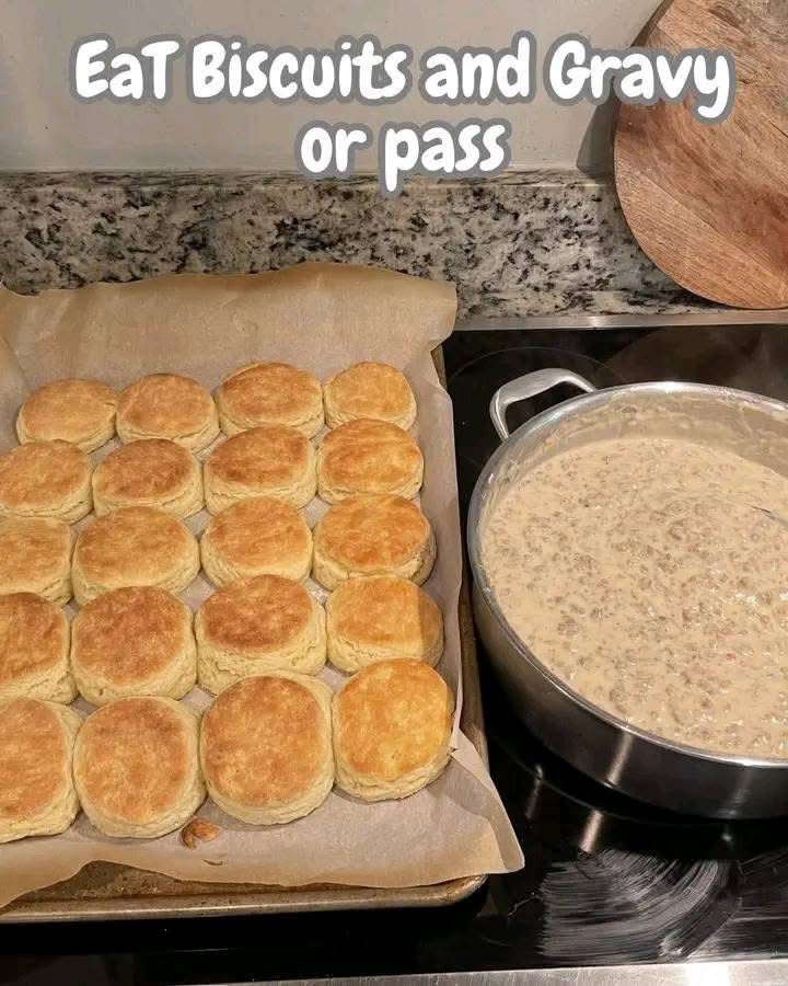Classic Biscuits and Gravy