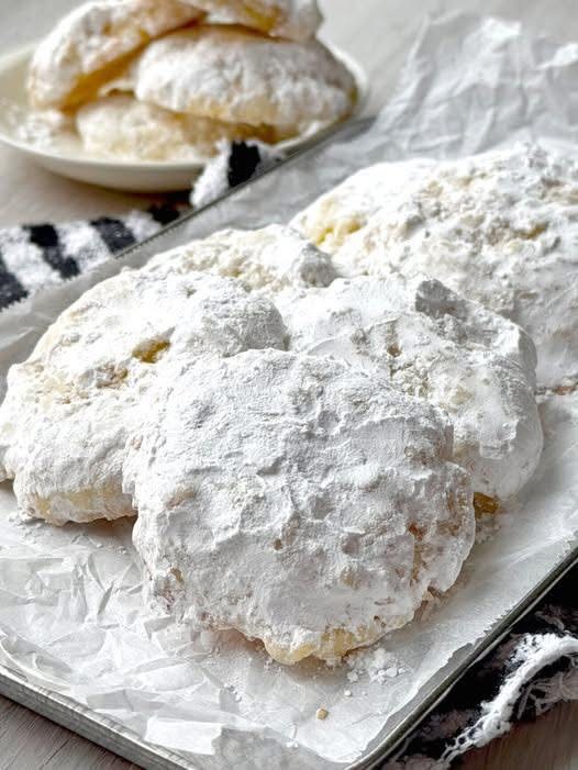 Snowball Cookies (Mexican Wedding Cookies)