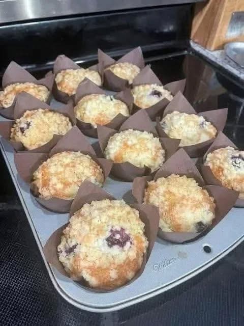 Blueberry Crumb Muffins