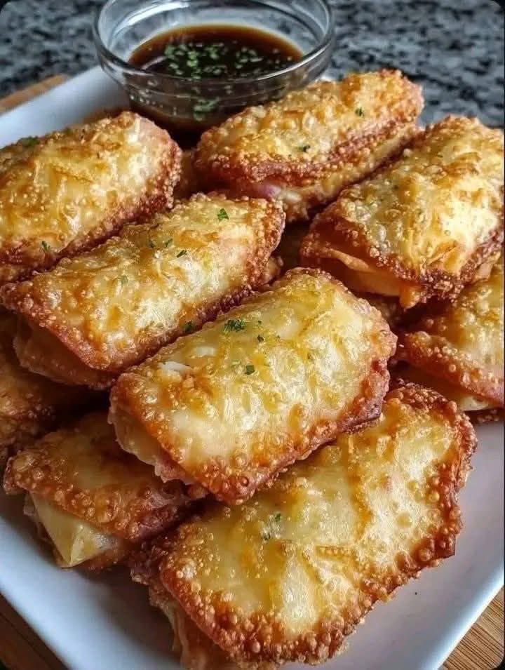 Crispy Ham & Cheese Wontons