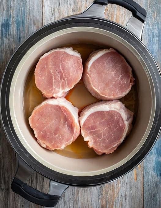Slow Cooker Pork Chops in Savory Sauce