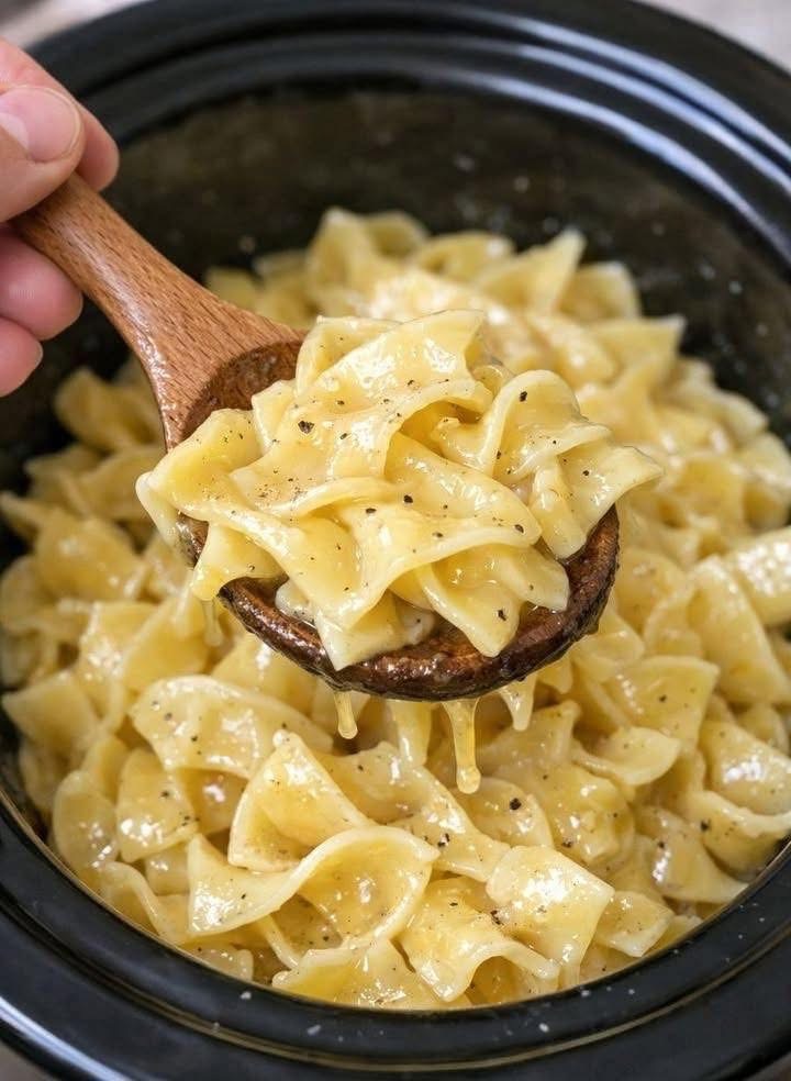 Crock Pot Chicken and Noodles