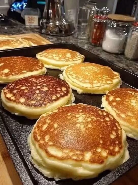 Fluffy Homemade Buttermilk Pancakes