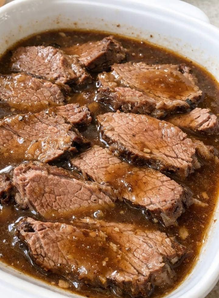 Slow Cooker Beef Roast in Rich Gravy