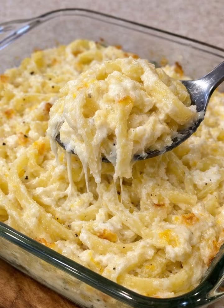 Creamy Baked Chicken Spaghetti Casserole
