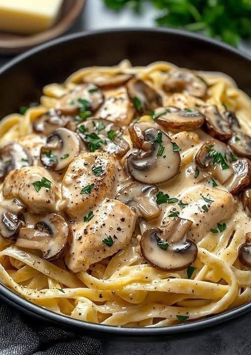 Creamy Chicken Mushroom Fettuccine