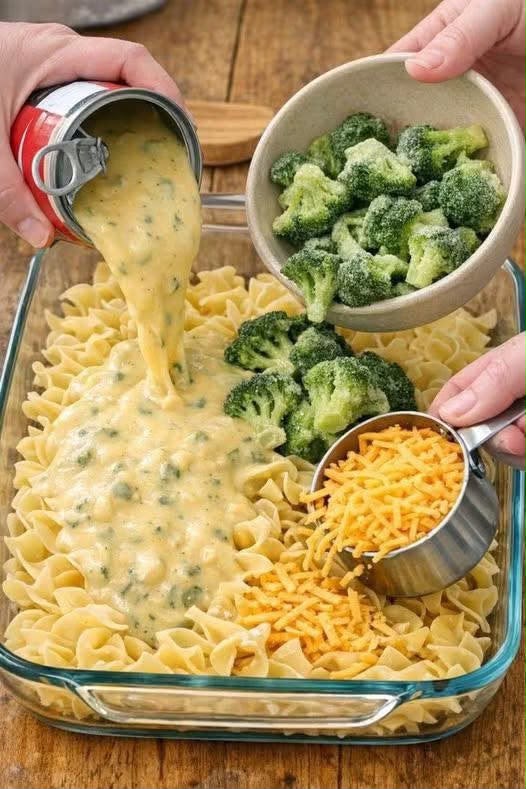 Cheesy Broccoli Egg Noodle Casserole