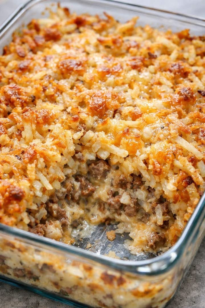 Cheesy Ground Beef and Hash Brown Casserole
