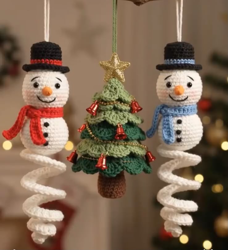 Crochet Snowman & Christmas Tree Spiral Ornament Pattern